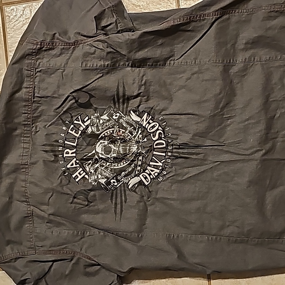 Xl legendary harley shirt